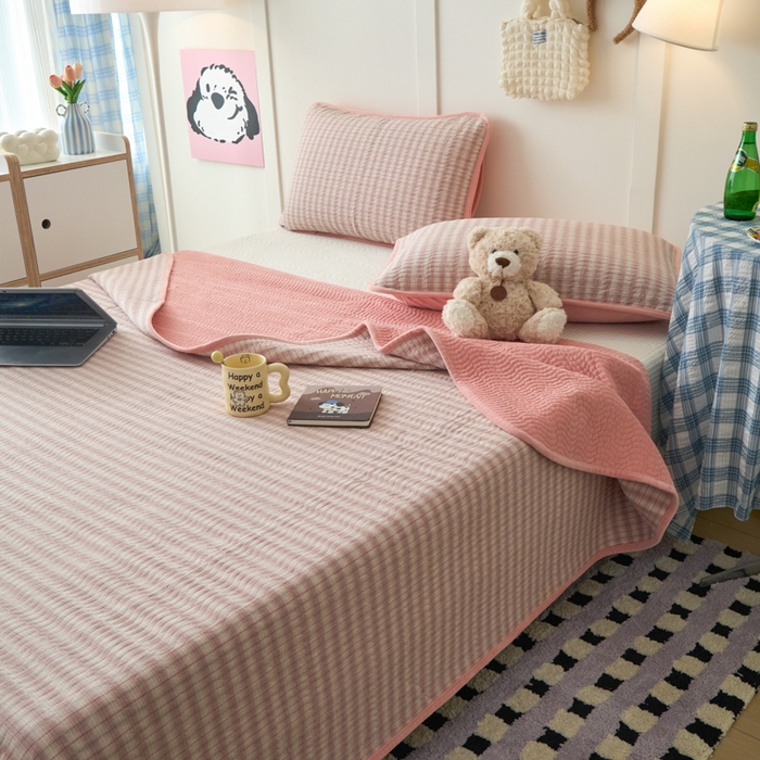 91家纺网 家纺一手货源 找家纺 沐纯家居 2025新款色织水洗棉棉绒（大豆纤维填充）床盖三件套 柠檬-粉