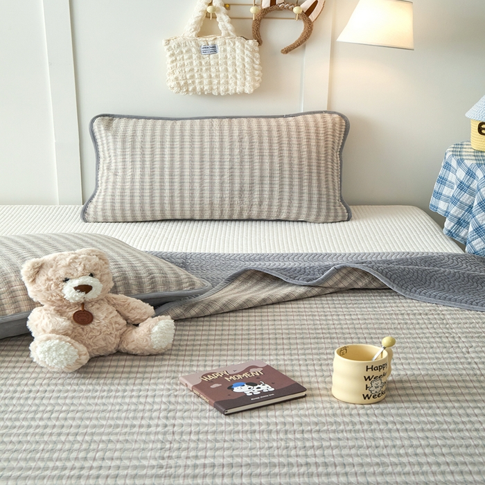 91家纺网 家纺一手货源 找家纺 沐纯家居 2025新款色织水洗棉棉绒（大豆纤维填充）床盖三件套 柠檬-灰