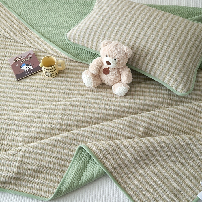 91家纺网 家纺一手货源 找家纺 沐纯家居 2025新款色织水洗棉棉绒（大豆纤维填充）床盖三件套 柠檬-绿