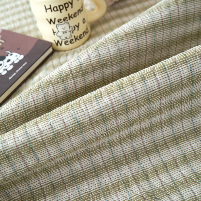 91家纺网 家纺一手货源 找家纺 沐纯家居 2025新款色织水洗棉棉绒（大豆纤维填充）床盖三件套 柠檬-绿