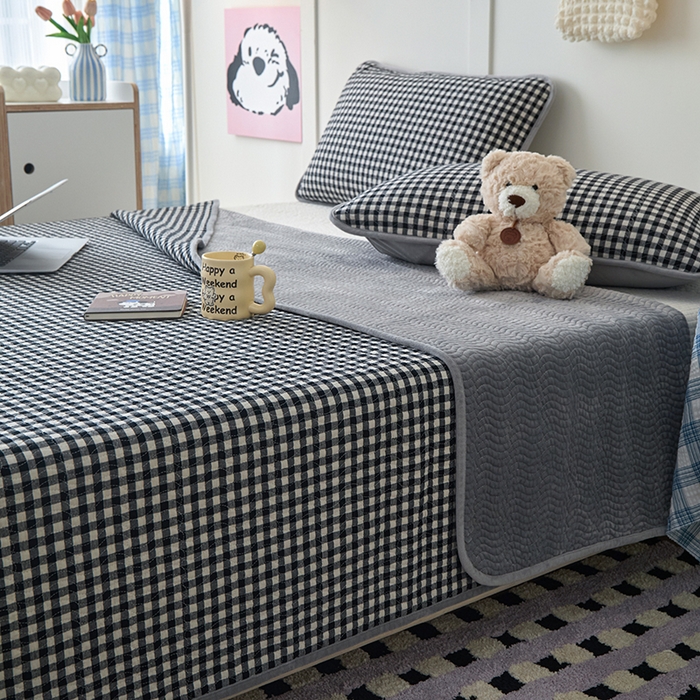 91家纺网 家纺一手货源 找家纺 （总）沐纯家居 2025新款色织水洗棉棉绒（大豆纤维填充）床盖三件套