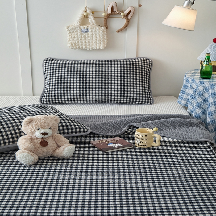 91家纺网 家纺一手货源 找家纺 （总）沐纯家居 2025新款色织水洗棉棉绒（大豆纤维填充）床盖三件套