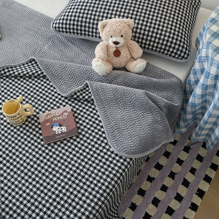 91家纺网 家纺一手货源 找家纺 （总）沐纯家居 2025新款色织水洗棉棉绒（大豆纤维填充）床盖三件套