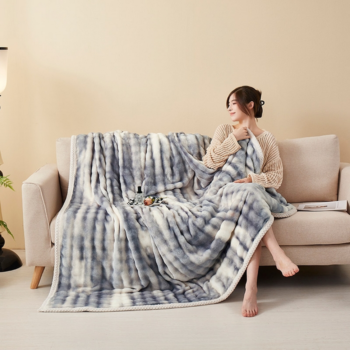 91家纺网 家纺一手货源 找家纺 （总）悦织湾家纺 2025新款仿兔毛绒托斯仿兔毛绒毛毯纯色印花牛奶绒休闲盖毯午睡小毯子