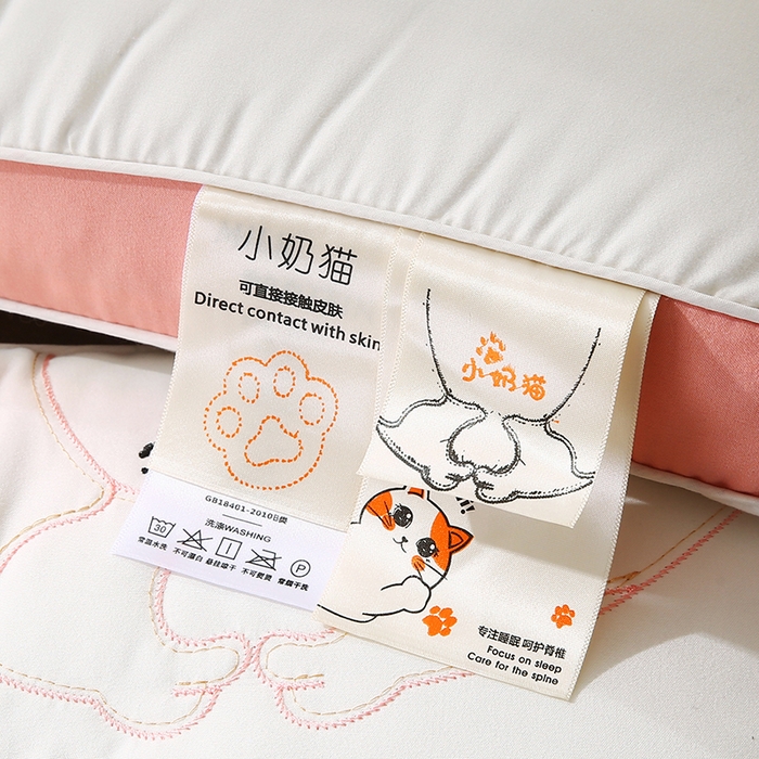 91家纺网 家纺一手货源 找家纺 （总）金牛枕芯 2025新款小奶猫萌系治愈款亲子枕头枕芯