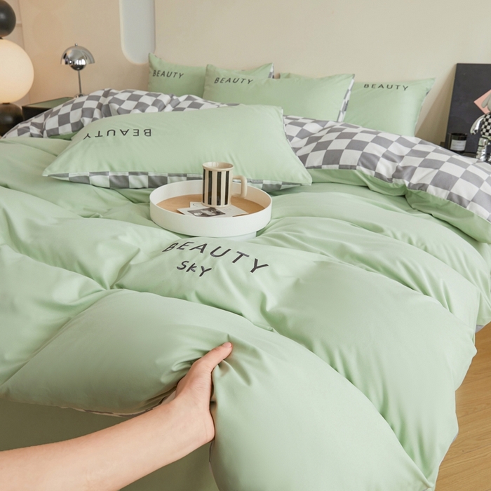 91家纺网 家纺一手货源 找家纺 （总）麦空家居 2025新款水洗棉刺绣四件套-布丁（棋盘格）