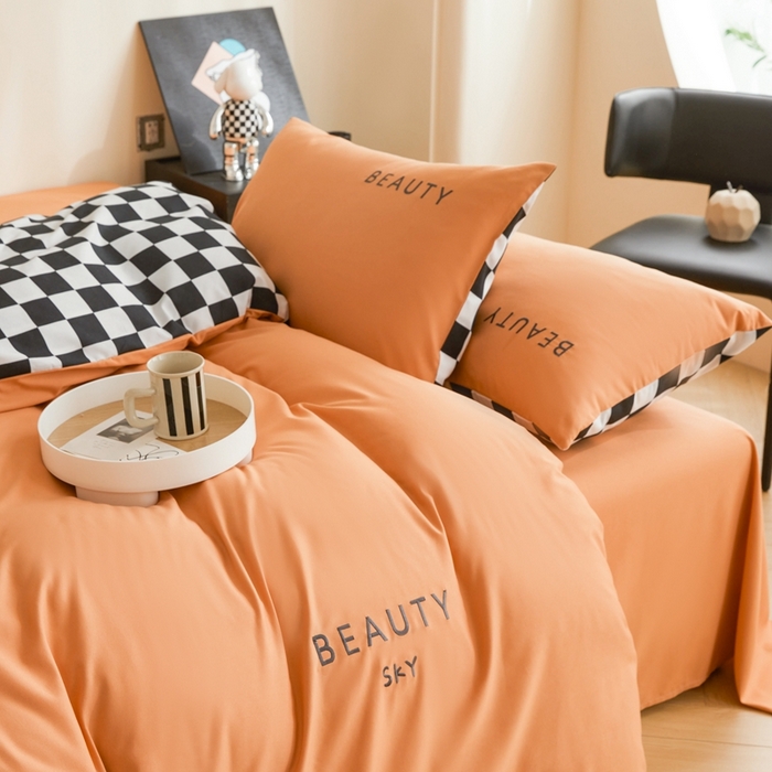 91家纺网 家纺一手货源 找家纺 麦空家居 2025新款水洗棉刺绣四件套-布丁（棋盘格） 爱马橙