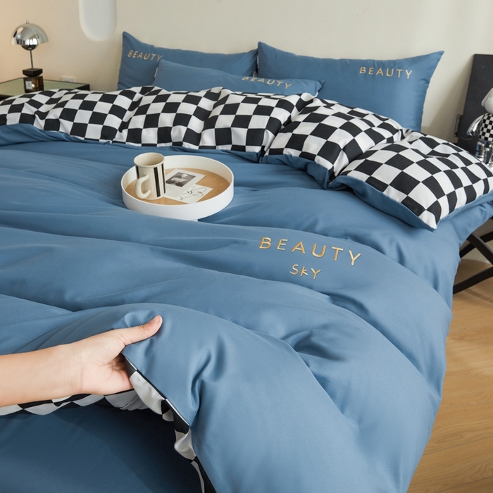 91家纺网 家纺一手货源 找家纺 麦空家居 2025新款水洗棉刺绣四件套-布丁（棋盘格） 宾利蓝