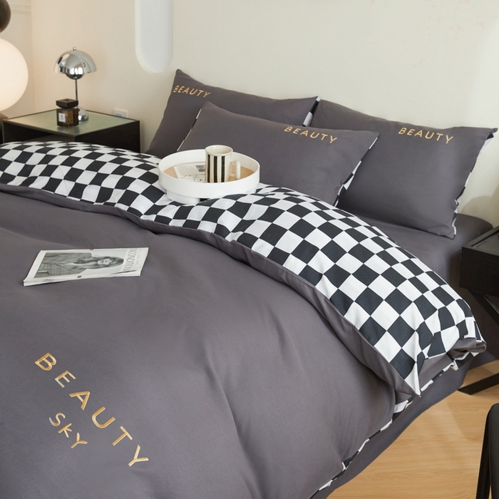 91家纺网 家纺一手货源 找家纺 麦空家居 2025新款水洗棉刺绣四件套-布丁（棋盘格） 绅士灰