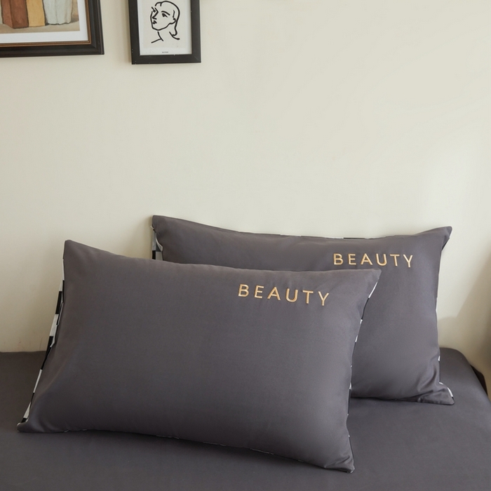 91家纺网 家纺一手货源 找家纺 麦空家居 2025新款水洗棉刺绣四件套-布丁（棋盘格） 绅士灰