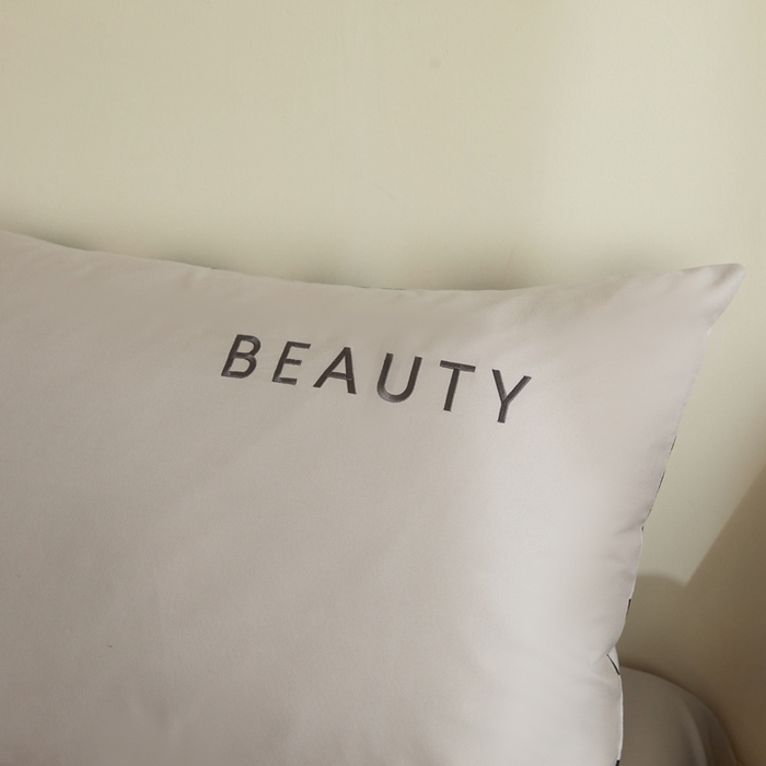 91家纺网 家纺一手货源 找家纺 麦空家居 2025新款水洗棉刺绣四件套-布丁（棋盘格） 高山灰