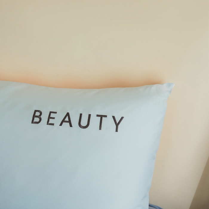 91家纺网 家纺一手货源 找家纺 麦空家居 2025新款水洗棉刺绣四件套-布丁（棋盘格） 天空兰