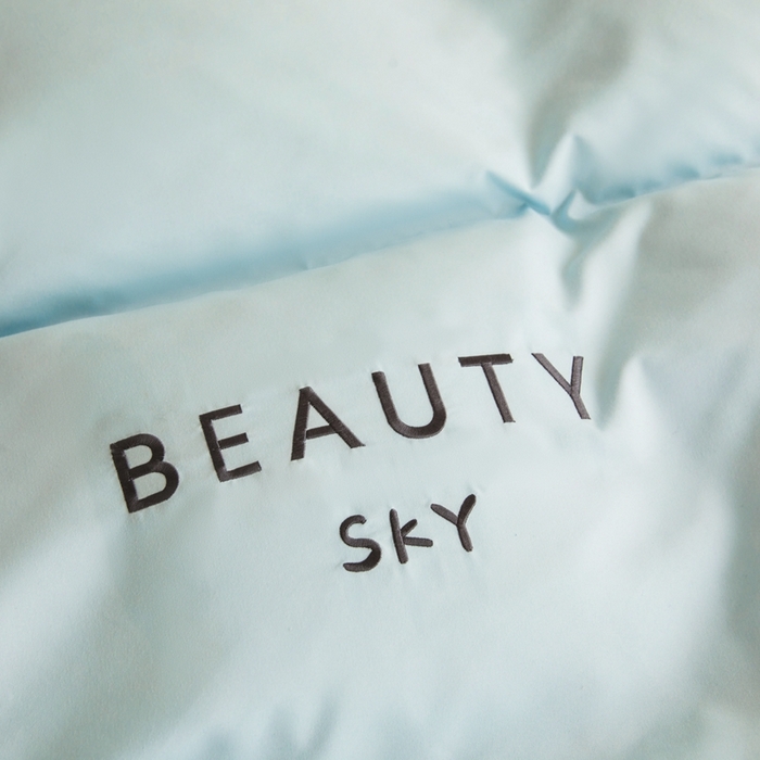 91家纺网 家纺一手货源 找家纺 麦空家居 2025新款水洗棉刺绣四件套-布丁（棋盘格） 天空兰