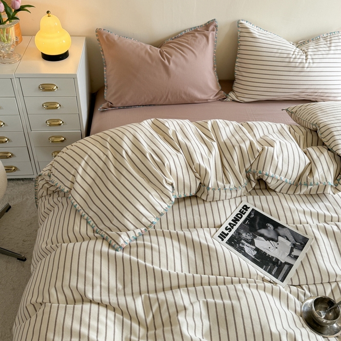 91家纺网 家纺一手货源 找家纺 艾莱家纺 2025新款七彩贝壳全棉加厚超柔磨毛四件套 幻珊-咖中条