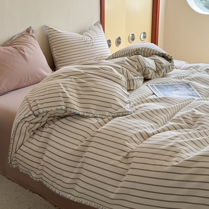 91家纺网 家纺一手货源 找家纺 艾莱家纺 2025新款七彩贝壳全棉加厚超柔磨毛四件套 幻珊-咖中条