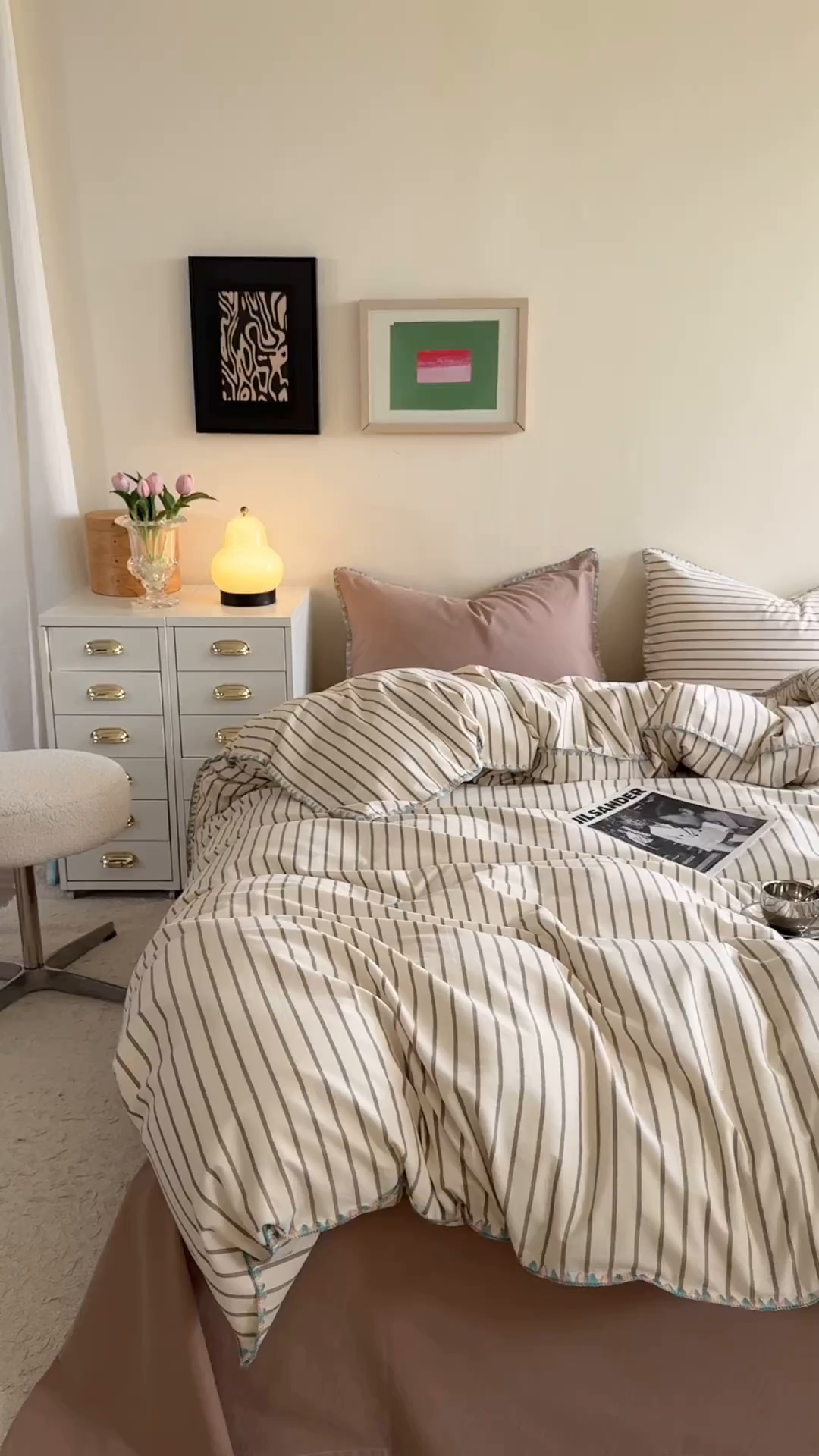 91家纺网 家纺一手货源 找家纺 艾莱家纺 2025新款七彩贝壳全棉加厚超柔磨毛四件套 幻珊-咖中条