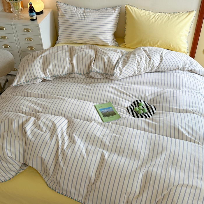 91家纺网 家纺一手货源 找家纺 艾莱家纺 2025新款七彩贝壳全棉加厚超柔磨毛四件套 幻珊-蓝黄中条