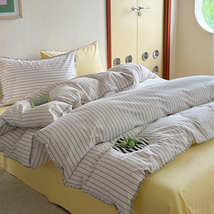 91家纺网 家纺一手货源 找家纺 艾莱家纺 2025新款七彩贝壳全棉加厚超柔磨毛四件套 幻珊-蓝黄中条