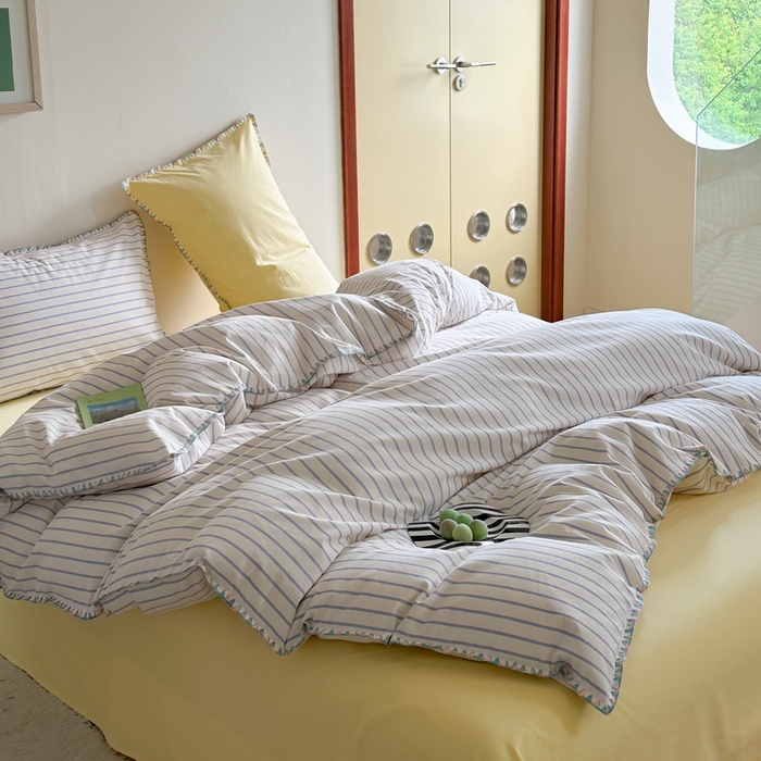 91家纺网 家纺一手货源 找家纺 艾莱家纺 2025新款七彩贝壳全棉加厚超柔磨毛四件套 幻珊-蓝黄中条