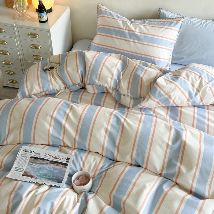 91家纺网 家纺一手货源 找家纺 艾莱家纺 2025新款七彩贝壳全棉加厚超柔磨毛四件套 幻珊-蓝宽条