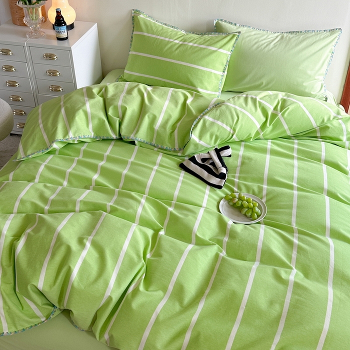 91家纺网 家纺一手货源 找家纺 艾莱家纺 2025新款七彩贝壳全棉加厚超柔磨毛四件套 幻珊-绿宽条