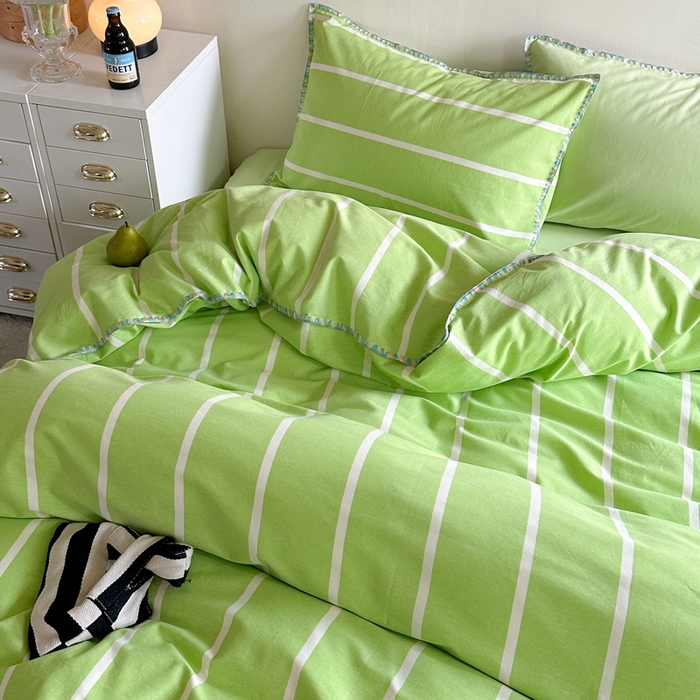 91家纺网 家纺一手货源 找家纺 艾莱家纺 2025新款七彩贝壳全棉加厚超柔磨毛四件套 幻珊-绿宽条