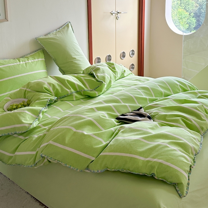 91家纺网 家纺一手货源 找家纺 艾莱家纺 2025新款七彩贝壳全棉加厚超柔磨毛四件套 幻珊-绿宽条