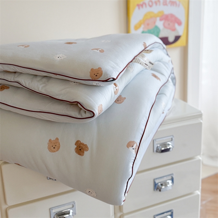 91家纺网 家纺一手货源 找家纺 暖生活 2025新款牛奶针织棉四季被冬被 查理汪