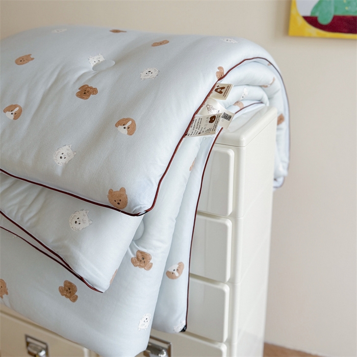 91家纺网 家纺一手货源 找家纺 暖生活 2025新款牛奶针织棉四季被冬被 查理汪