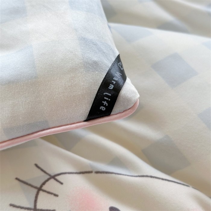 91家纺网 家纺一手货源 找家纺 暖生活 2025新款牛奶针织棉四季被冬被 蓝格凯蒂