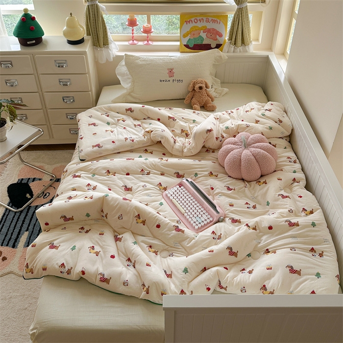 91家纺网 家纺一手货源 找家纺 暖生活 2025新款牛奶针织棉四季被冬被 苹果小狗