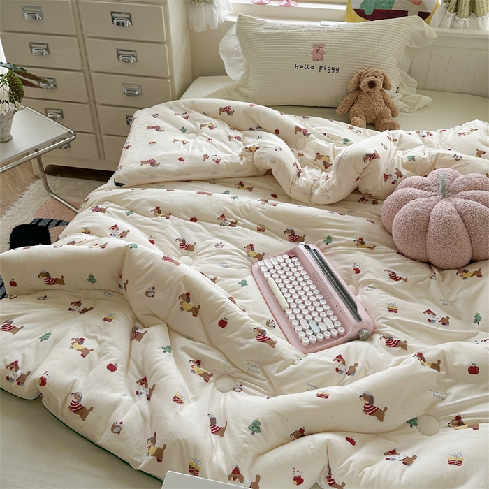 91家纺网 家纺一手货源 找家纺 暖生活 2025新款牛奶针织棉四季被冬被 苹果小狗