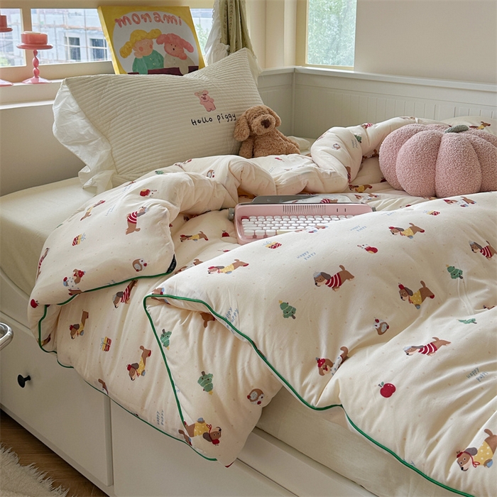 91家纺网 家纺一手货源 找家纺 暖生活 2025新款牛奶针织棉四季被冬被 苹果小狗