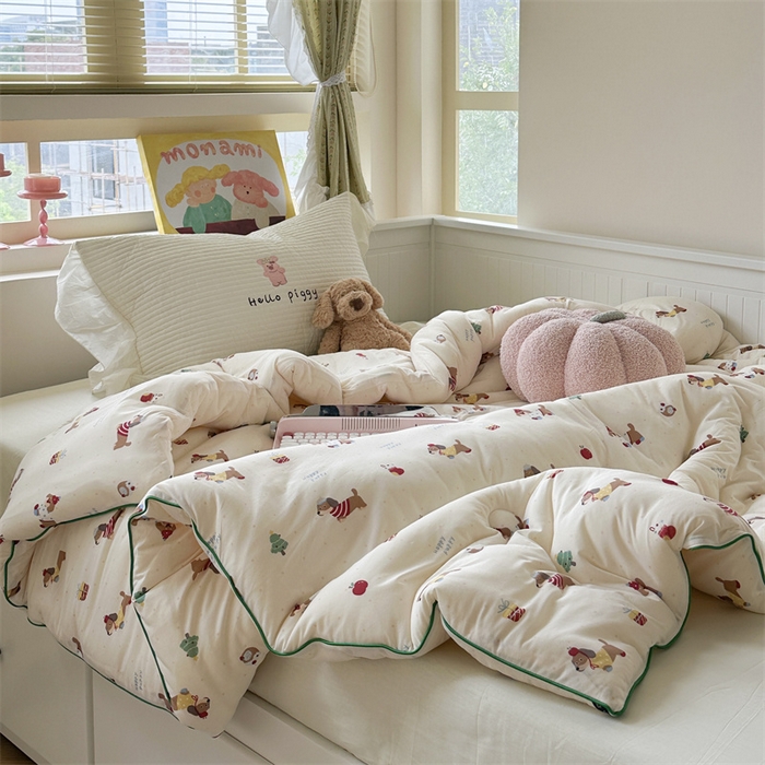 91家纺网 家纺一手货源 找家纺 暖生活 2025新款牛奶针织棉四季被冬被 苹果小狗