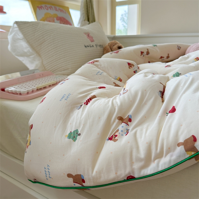 91家纺网 家纺一手货源 找家纺 暖生活 2025新款牛奶针织棉四季被冬被 苹果小狗