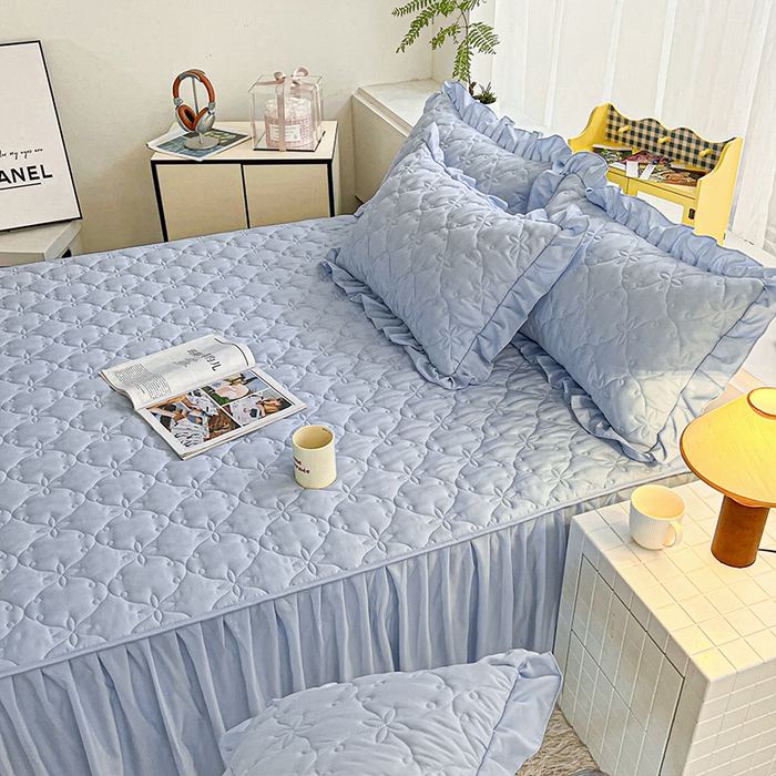 91家纺网 家纺一手货源 找家纺 鼎丰家纺 2025新款纯色高克重水洗棉夹棉床裙-曼可 曼可-浅蓝