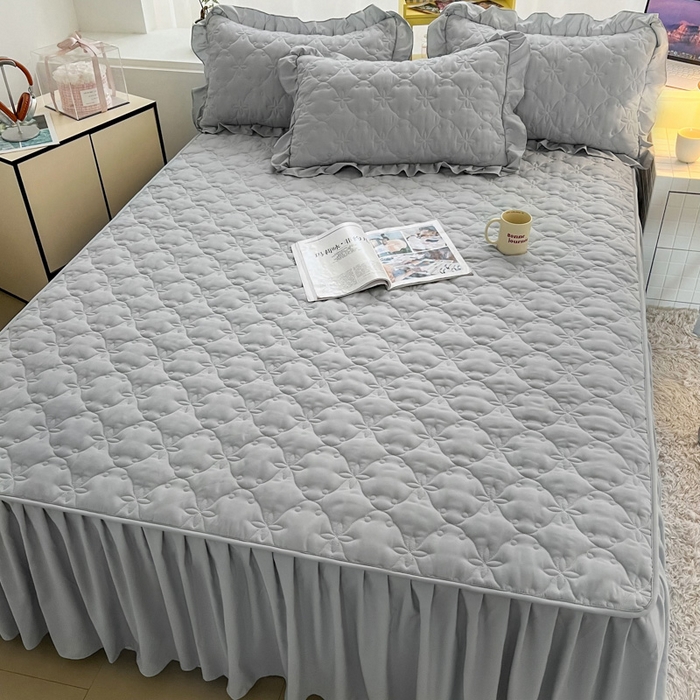 91家纺网 家纺一手货源 找家纺 鼎丰家纺 2025新款纯色高克重水洗棉夹棉床裙-曼可 曼可-灰色