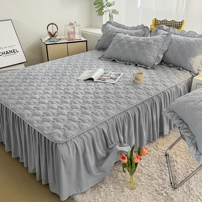 91家纺网 家纺一手货源 找家纺 鼎丰家纺 2025新款纯色高克重水洗棉夹棉床裙-曼可 曼可-灰色