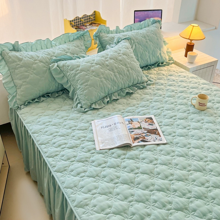 91家纺网 家纺一手货源 找家纺 鼎丰家纺 2025新款纯色高克重水洗棉夹棉床裙-曼可 曼可-浅绿