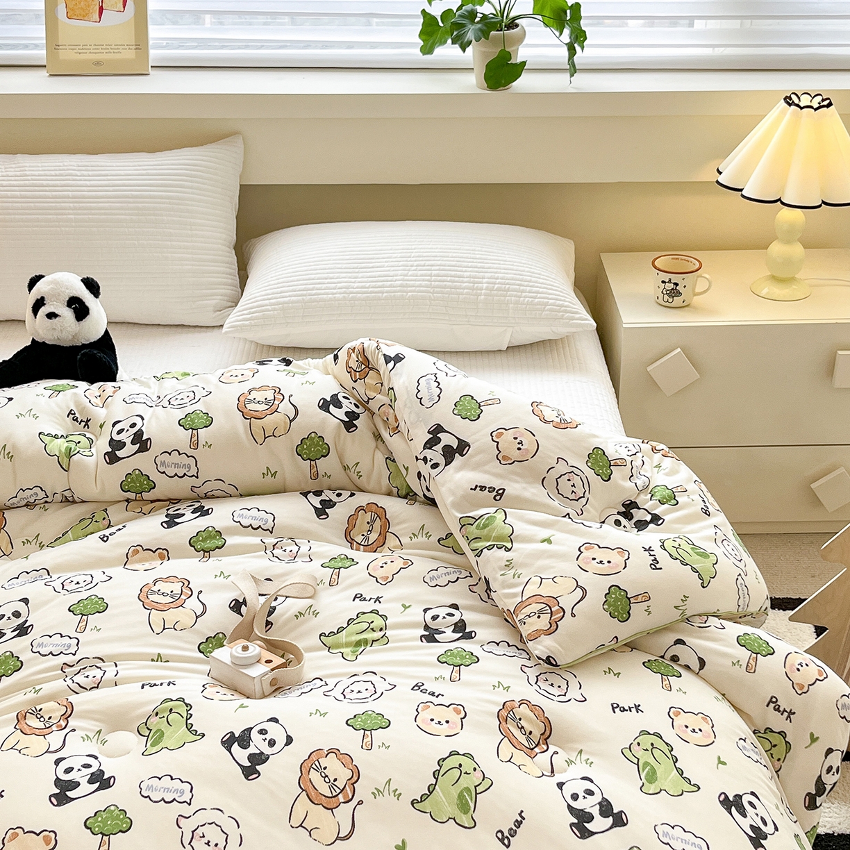 91家纺网 家纺一手货源 找家纺 暖生活 2025新款牛奶针织棉四季被冬被 大森林