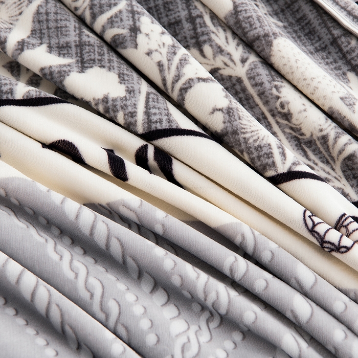 91家纺网 家纺一手货源 找家纺 晚静 2025新牛奶绒印花单被套法莱绒金貂被套单件180克全尺寸被套 蝶恋花