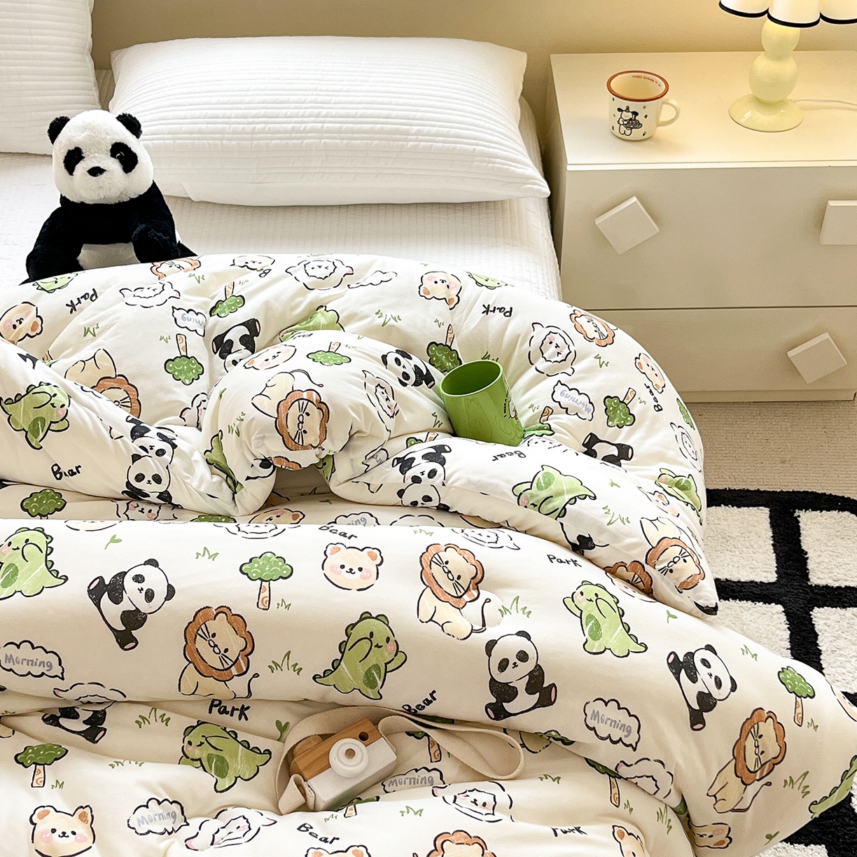 91家纺网 家纺一手货源 找家纺 暖生活 2025新款牛奶针织棉四季被冬被 大森林