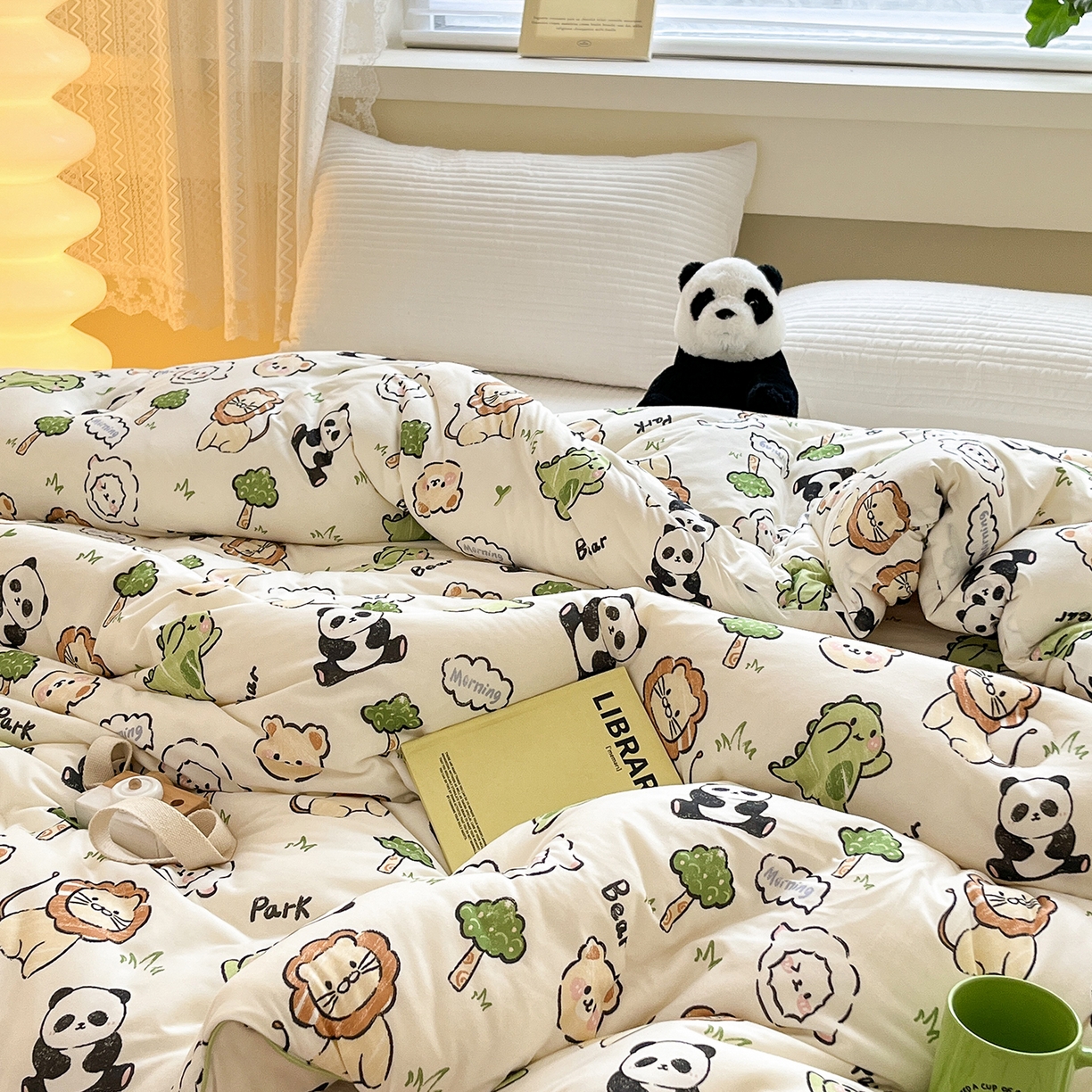 91家纺网 家纺一手货源 找家纺 暖生活 2025新款牛奶针织棉四季被冬被 大森林