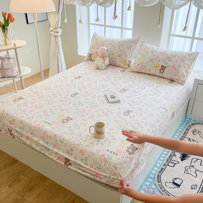 91家纺网 家纺一手货源 找家纺 鼎丰家纺 2025新款90克超柔软糯印花单床笠系列 静蜜