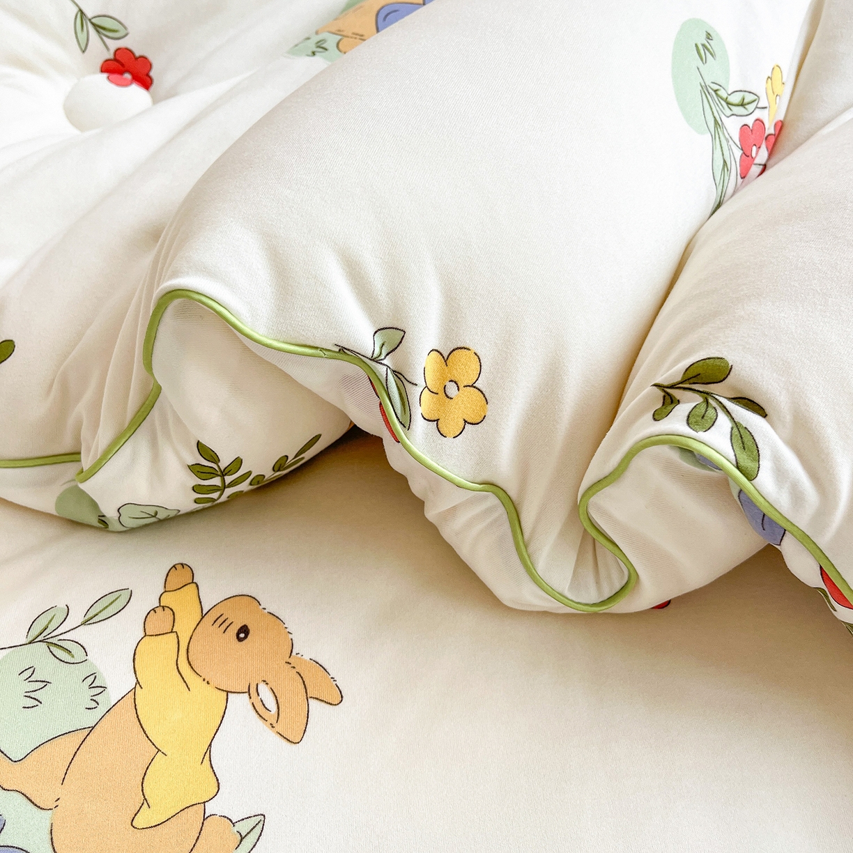 91家纺网 家纺一手货源 找家纺 暖生活 2025新款牛奶针织棉四季被冬被 花丛兔