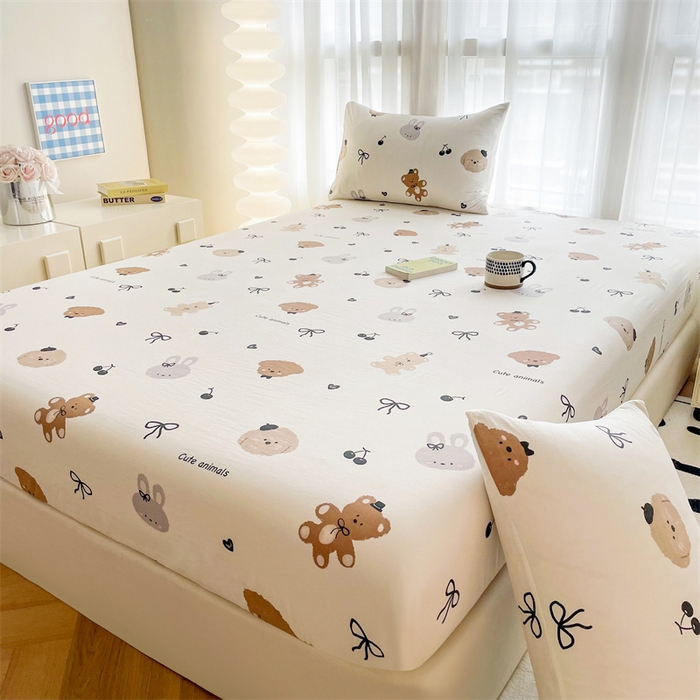 91家纺网 家纺一手货源 找家纺 鼎丰家纺 2025新款90克超柔软糯印花单床笠系列 复古小熊