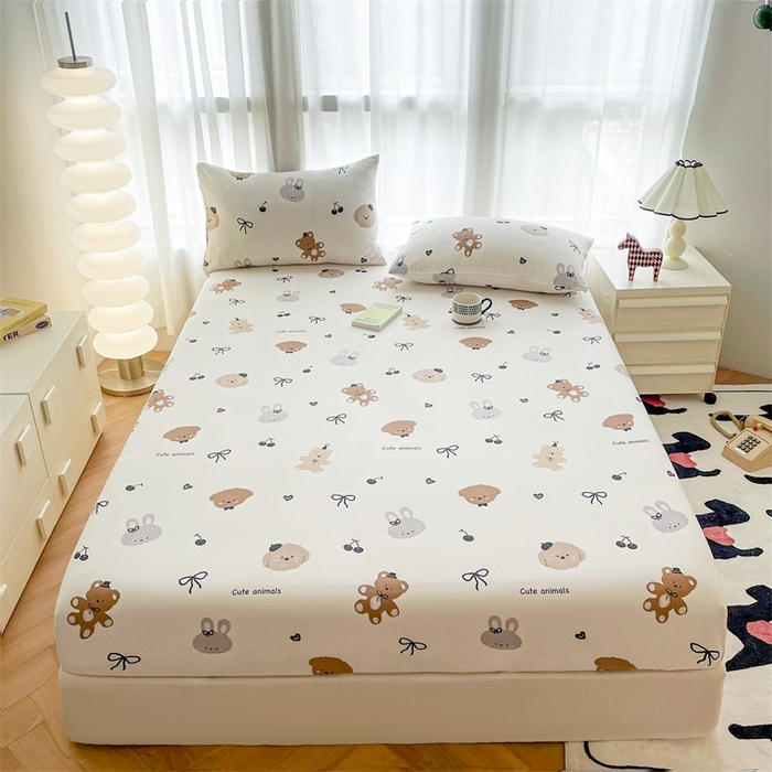 91家纺网 家纺一手货源 找家纺 鼎丰家纺 2025新款90克超柔软糯印花单床笠系列 复古小熊