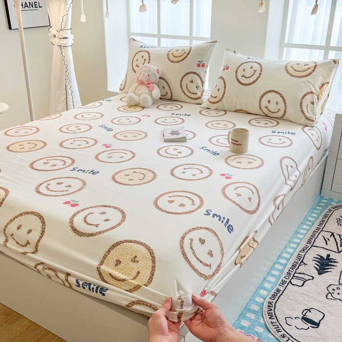 91家纺网 家纺一手货源 找家纺 鼎丰家纺 2025新款90克超柔软糯印花单床笠系列 开心笑脸