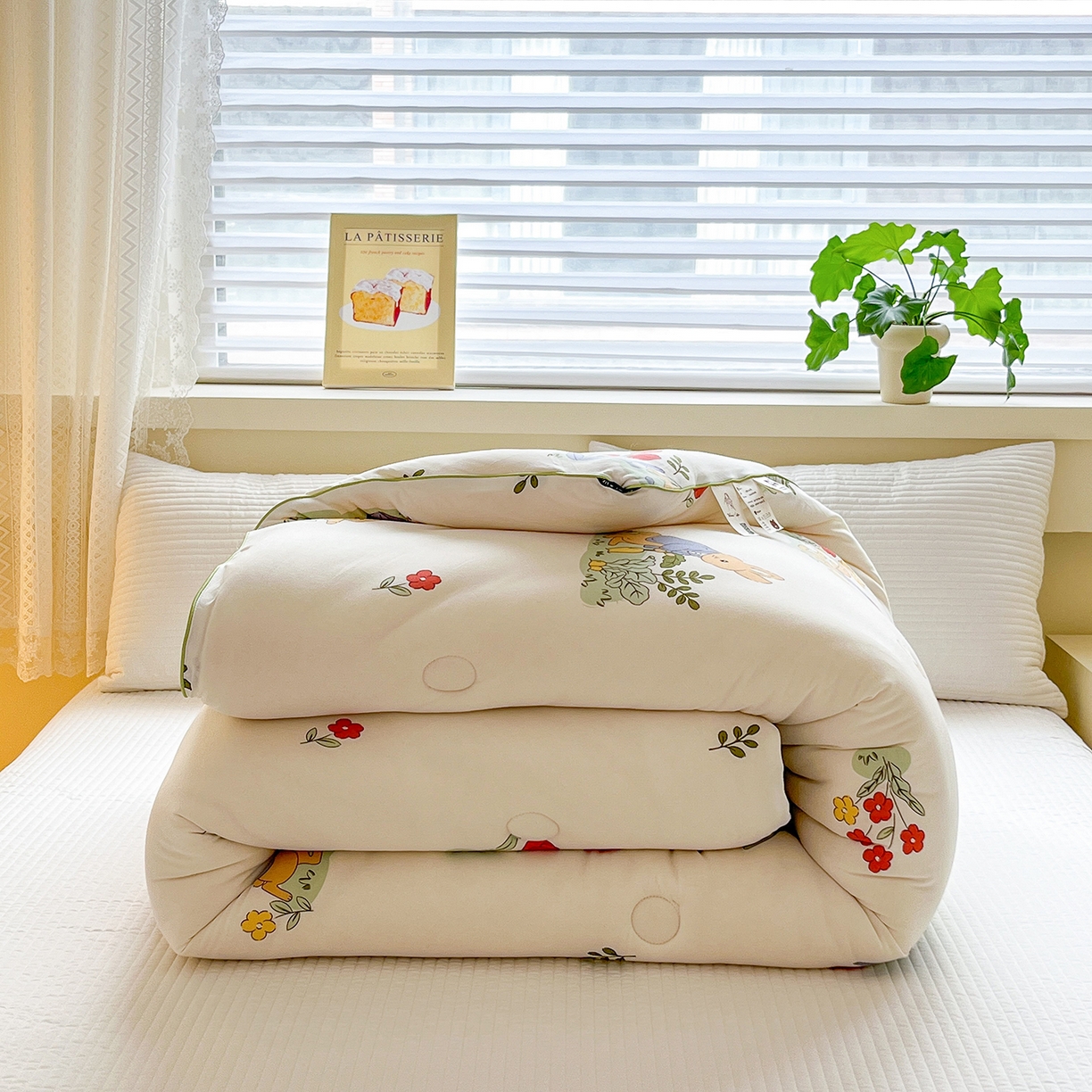 91家纺网 家纺一手货源 找家纺 暖生活 2025新款牛奶针织棉四季被冬被 花丛兔