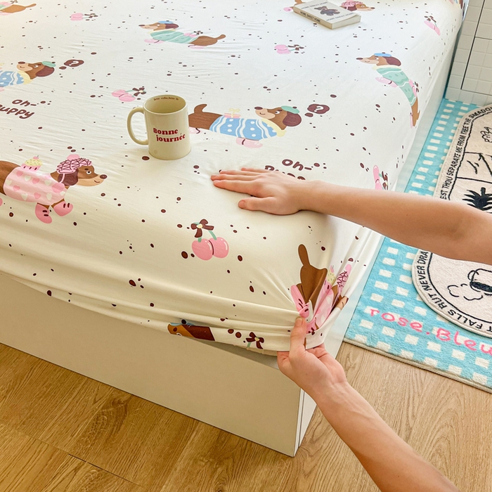 91家纺网 家纺一手货源 找家纺 鼎丰家纺 2025新款90克超柔软糯印花单床笠系列 靠谱小狗